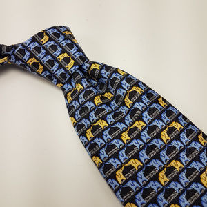 Beaufort Kissing Elephants Mens Tie Rack Silk